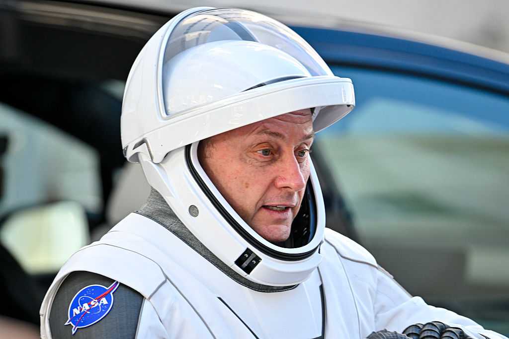 CAPE CANAVERAL, FLORIDA - JULY 31: NASA astronaut Mike Fincke departs the Neil A. Armstrong Operations and Control Building at the Kennedy Space Center for Space Launch Complex 39A before the NASA and SpaceX Launch Crew-11 mission to the International Space Station on July 31, 2025 in Cape Canaveral, Florida. This is NASA&amp;apos;s 11th crew rotation and 12th human spaceflight mission to the space station supported by the Dragon spacecraft since 2020, as part of the agency&amp;apos;s Commercial Crew Program. (Photo by Miguel J. Rodriguez Carrillo/Getty Images)