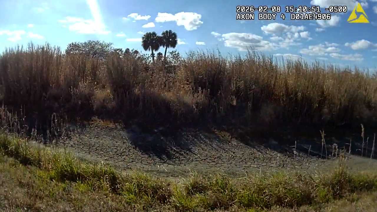 good samaritan rescues mother and three children from a canal