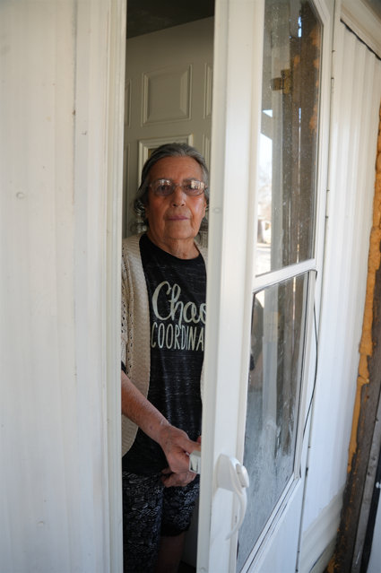 antonia muñoz-ruiz through the door