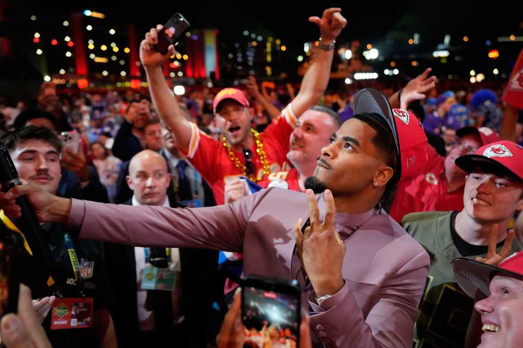 LSU defensive back Mansoor Delane celebrates after being chosen by the Kansas City Chiefs with the sixth overall pick during the first round of the NFL football draft, Thursday, April 23, 2026, in Pittsburgh.