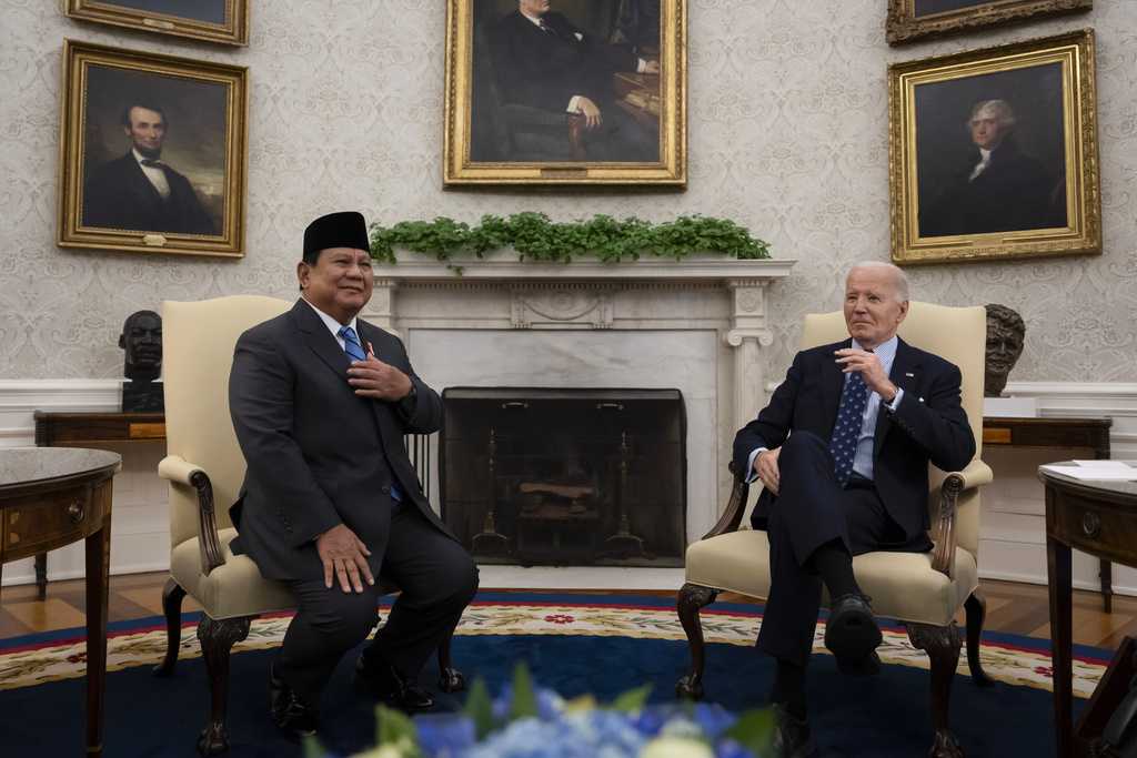 President Joe Biden meets with Indonesia&amp;apos;s President Prabowo Subianto, left, in the Oval Office of the White House in Washington, Tuesday, Nov. 12, 2024. (AP Photo/Ben Curtis)