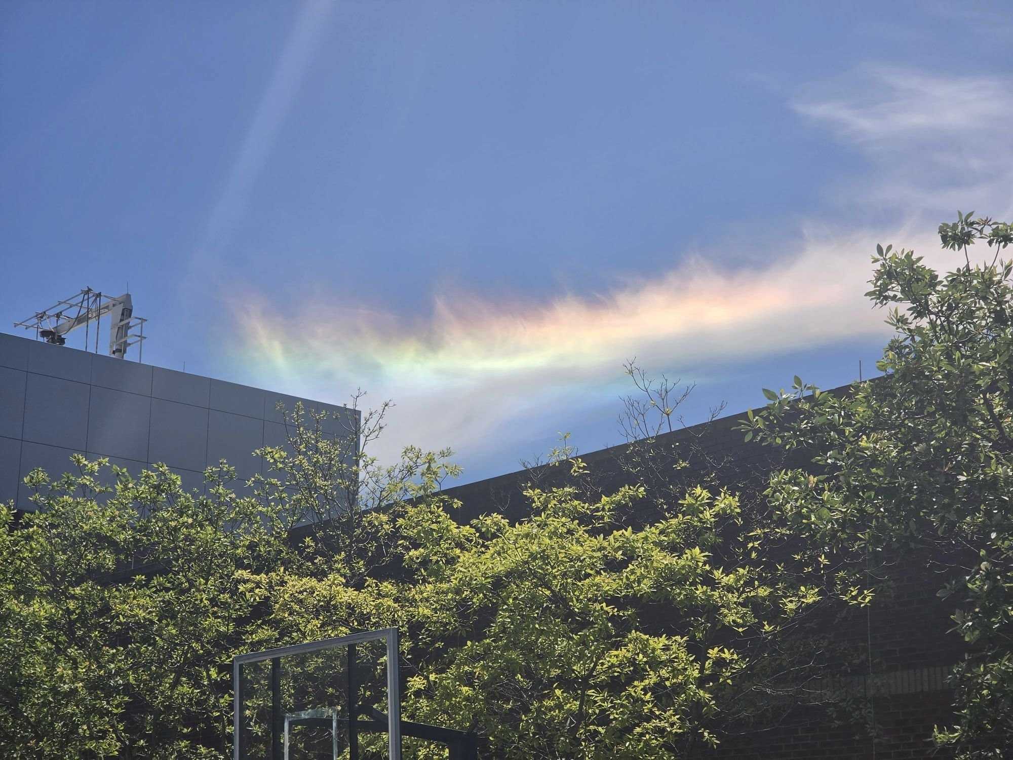 iridescent cloud